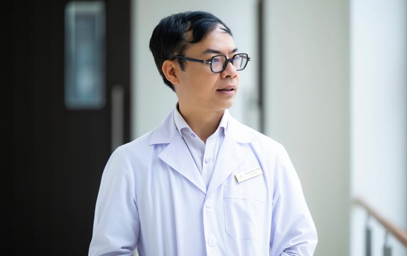 Bệnh nhân từ Anh, Nhật đưa con về Hà Nội thăm "bố Chiến": Chuyện một cậu học trò giỏi Sinh đến với sản khoa và hỗ trợ sinh sản - Ảnh 7.