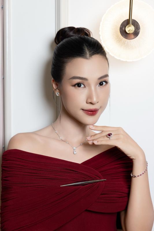 Huyền Baby, Hạnh Sino, Phương Trinh Jolie gây sốt với khung hình chung, netizen: "Không biết nên ngắm ai trước"- Ảnh 8.