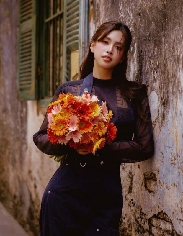 Mỹ nhân sở hữu gương mặt đẹp nhất Việt Nam sau gần 1 thập kỷ đăng quang: Visual không có đối thủ, sự nghiệp sang trang mới- Ảnh 10.