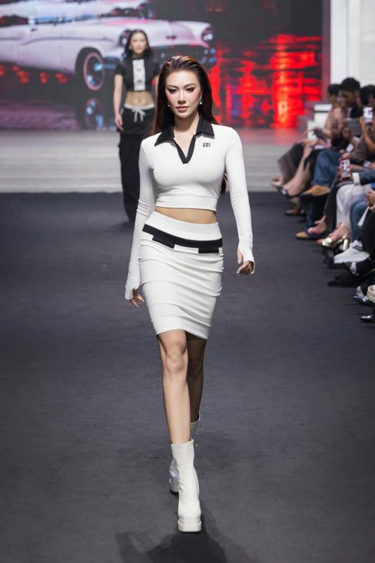 Khung hình gấp 3 visual hiếm thấy trong showbiz: Thanh Thuỷ, Tiểu Vy, Kỳ Duyên xứng danh Hoa hậu chánh cung, nhìn sao cũng đẹp- Ảnh 4.