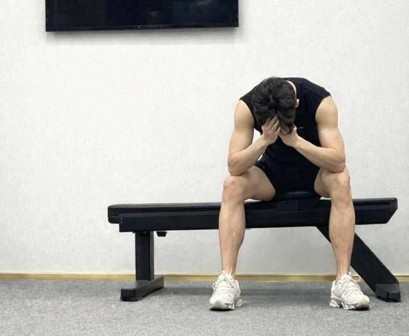 Các bác sĩ tuyên bố thẳng: Thói quen hại tuyến tiền liệt nhất không phải uống rượu, mà là 6 việc - Ảnh 2.