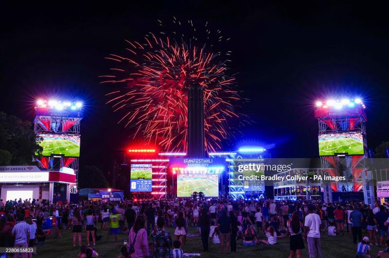 Gần 600.000 đồng cho một cốc bia, miếng hot dog giá 260.000 đồng, World Cup 2026 đắt đỏ nhất lịch sử- Ảnh 2.