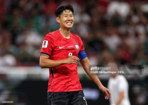 Son Heung-min "vô duyên" với bàn thắng, ôm mặt tiếc hùi hụi trong ngày Hàn Quốc ngược dòng cảm xúc CH Czech