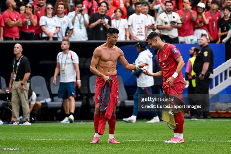 Vì sao Ronaldo lại không "Siu" ngay sau pha ghi bàn đỉnh cao ở World Cup? - Ảnh 5.