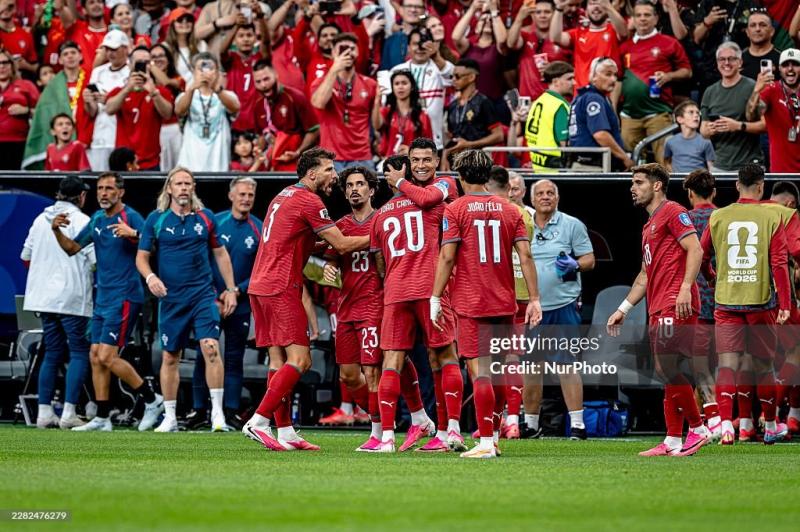 Vì sao Ronaldo lại không "Siu" ngay sau pha ghi bàn đỉnh cao ở World Cup? - Ảnh 2.