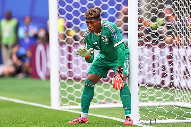 Zion Suzuki là ai? "Người nhện" khuấy đảo World Cup, khiến dàn sao Brazil cũng phải bất lực- Ảnh 1.