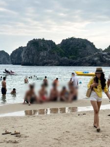 Vụ cô gái kể bị nhìn chằm chằm, chĩa máy quay khi mặc bikini ở biển Cát Bà: Nữ du khách lên tiếng