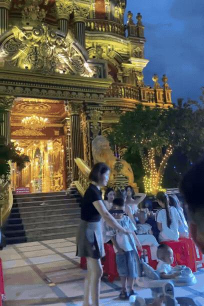 Lâu đài sáng nhất Nghệ An- Ảnh 16.