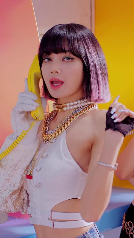 Việt Nam mới có 1 mỹ nhân giống hệt Lisa (BLACKPINK), từ đôi mắt đến khuôn miệng đều sao y bản chính- Ảnh 5. Việt Nam mới có 1 mỹ nhân giống hệt Lisa (BLACKPINK), từ đôi mắt đến khuôn miệng đều sao y bản chính- Ảnh 5.