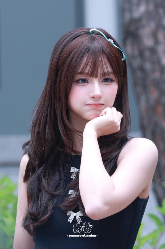 6 triệu người xót xa trước khoảnh khắc đệ nhất mỹ nhân showbiz đau đớn trên sân khấu, rơi lệ mà vẫn đẹp nao lòng- Ảnh 6.