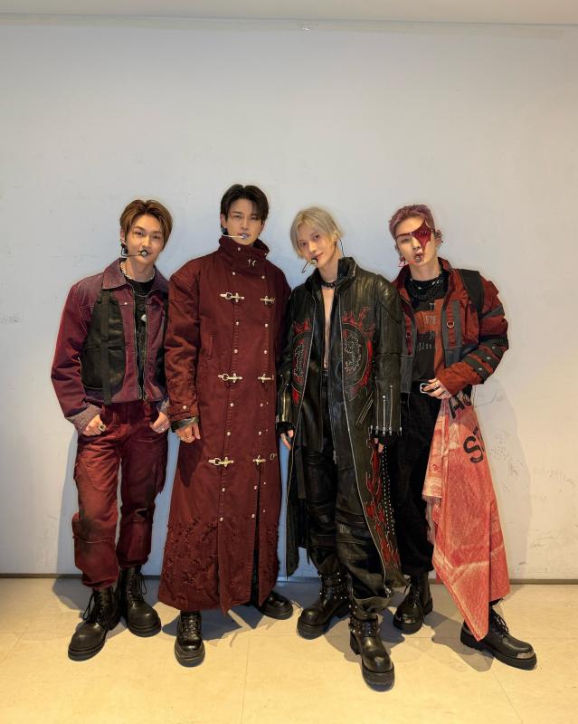 Nam thần nhảy giỏi nhất nhì showbiz hết thời: Nhạc diễn ở Coachella không ai thèm nghe, comeback lặng lẽ chẳng ai hay - Ảnh 4.