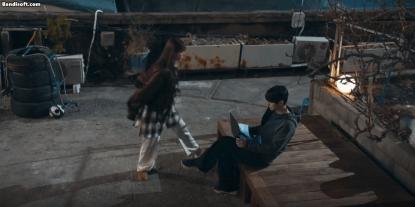 Xem phim Hàn này nhớ đội mũ bảo hiểm cho cẩn thận: Biên kịch bẻ cua khét lẹt, độ cuốn tăng theo cấp số nhân- Ảnh 4.