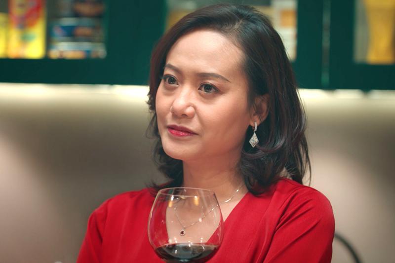 Mỹ nhân đắt show nhất Việt Nam hiện tại: Mới nửa năm đã đóng 8 phim, hình ảnh phủ sóng khắp mọi mặt trận- Ảnh 9.