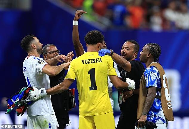 6 cú sốc lớn nhất lịch sử World Cup: Argentina của Messi thua Ả Rập Xê Út, đội bóng tí hon Cape Verde tạo địa chấn trước Tây Ban Nha - Ảnh 1.