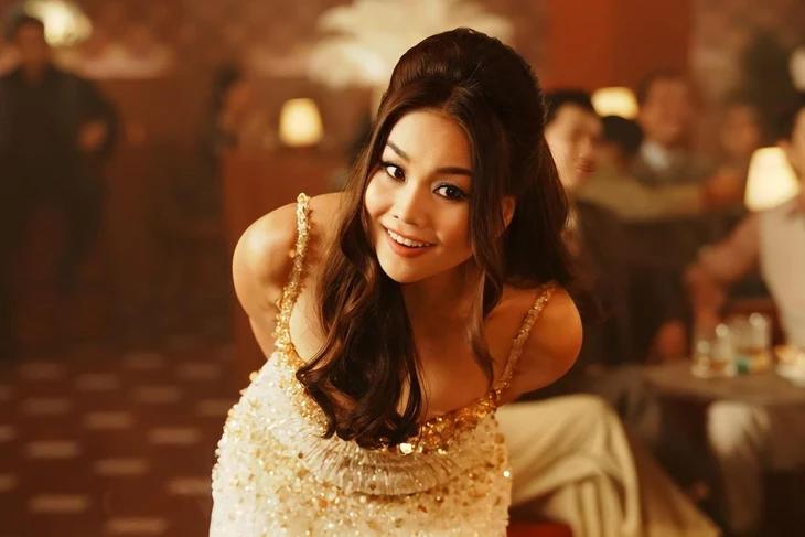 Đệ nhất vũ nữ màn ảnh Việt đang bị cả cõi mạng chê bai liều mình đi hát, viên mãn bên chồng gia thế khủng- Ảnh 1.
