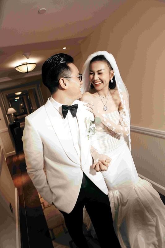 Đệ nhất vũ nữ màn ảnh Việt đang bị cả cõi mạng chê bai liều mình đi hát, viên mãn bên chồng gia thế khủng- Ảnh 6.