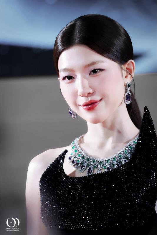 Ca sĩ Việt vừa lọt đề cử mỹ nhân đẹp nhất thế giới: Nhan sắc như hoa như ngọc, tài năng cân trọn diễn xuất lẫn ca hát- Ảnh 15.
