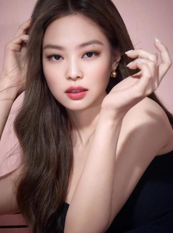 4 trụ cột nhan sắc showbiz: Sang chảnh cỡ Jennie vẫn chịu thua "nhan sắc ngàn năm có một"- Ảnh 8.