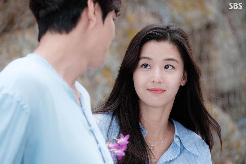 “Jeon Ji Hyun không phải con người” - Ảnh 5.