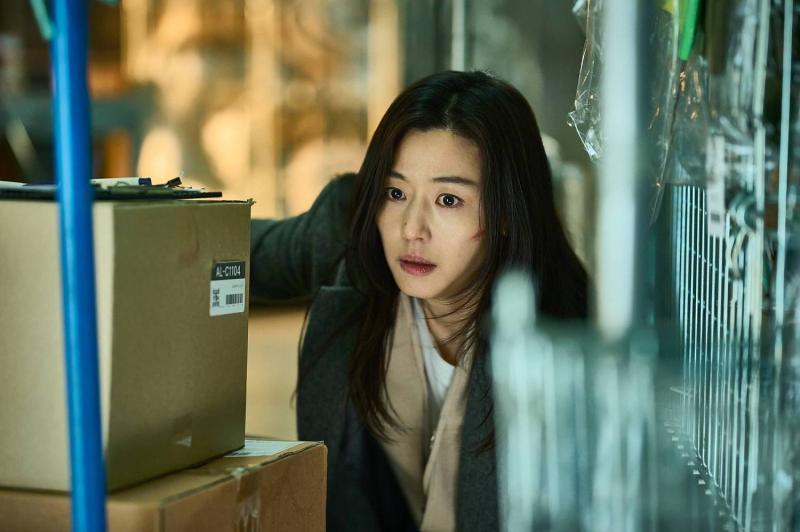 Colony: Đừng xem nếu kỳ vọng một Train To Busan thứ 2- Ảnh 8. Colony: Đừng xem nếu kỳ vọng một Train To Busan thứ 2- Ảnh 8.