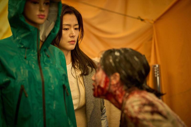 Colony: Đừng xem nếu kỳ vọng một Train To Busan thứ 2- Ảnh 13. Colony: Đừng xem nếu kỳ vọng một Train To Busan thứ 2- Ảnh 13.
