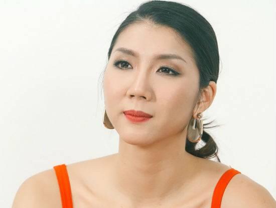 Nữ nghệ sĩ Việt là mẹ đơn thân phải đóng cửa công ty ở Mỹ: "Không hiểu luật chơi phải trả giá đắt"- Ảnh 1.