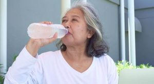 Người đàn ông khoẻ mạnh bất ngờ tử vong vì đột quỵ, bác sĩ cảnh báo thói quen "cực độc" vào buổi sáng