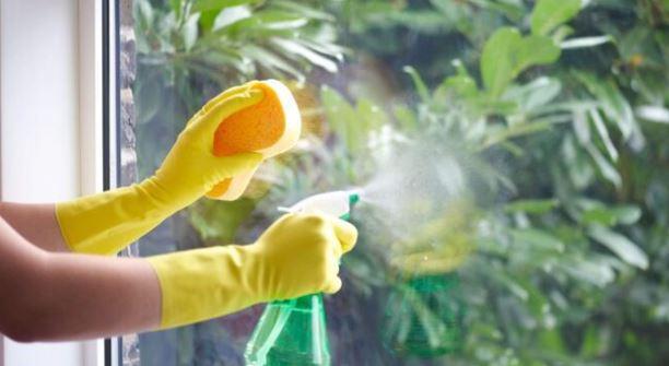 Người phụ nữ 40 tuổi "phổi trắng xoá", bác sĩ cảnh báo thói quen cực độc - Ảnh 2.