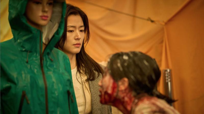 10 năm mới lại có phim Hàn hay như Train to Busan: Nữ chính là "phao chống flop", cơn lốc quét ngang toàn cầu- Ảnh 5.