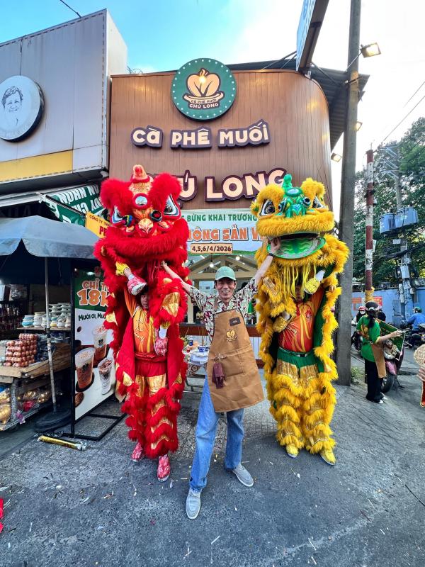Cà phê muối chú Long và những viên gạch đầu tiên đánh dấu bước chuyển mình mới - Ảnh 2.