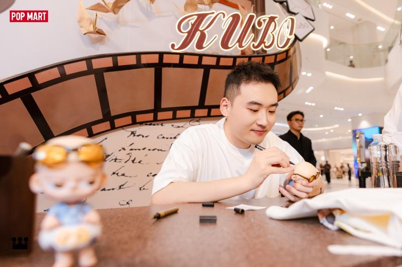 KUBO Love, Still: Khi những cảm xúc chưa nói thành lời được kể bằng art toy - Ảnh 1.