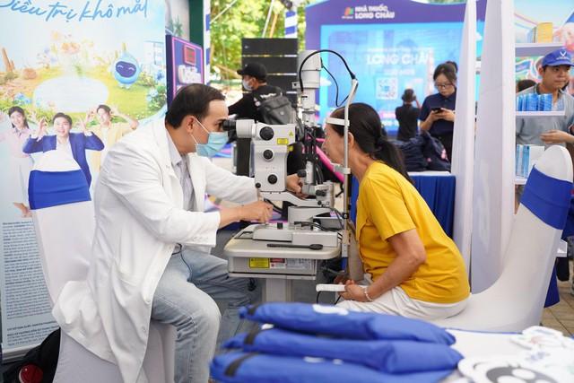 Trường Giang hội ngộ diễn viên Lương Thế Thành, Lê Phương tại Cần Thơ, cùng 500 gia đình ba thế hệ làm điều đặc biệt - Ảnh 4.