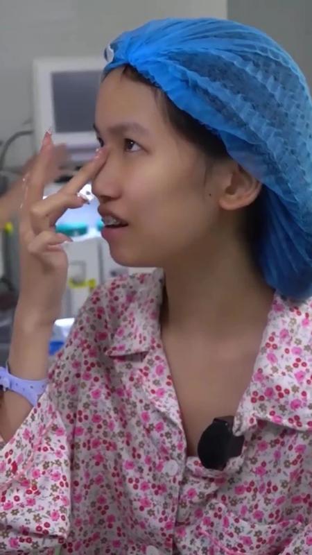 Mắc cỡ giùm tiểu thư Việt chi 200 triệu dao kéo: Diễn xuất thua cả AI, xem Ngu Thư Hân còn thấy hay hơn- Ảnh 8.
