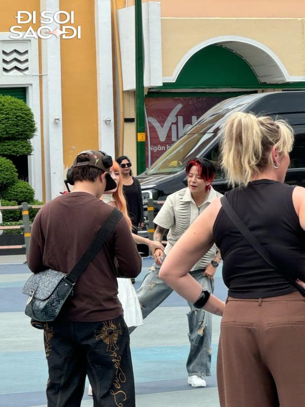 Tóm dính Chi Pu và idol tomboy đẹp nhất showbiz “hẹn hò” riêng ở TP.HCM- Ảnh 2.