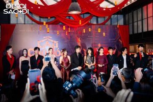 Thảm đỏ HOT nhất hôm nay: Mỹ nam Mưa Đỏ đẹp trai ngời ngời, “nữ hoàng mỏ hỗn” chiếm spotlight nhờ nhan sắc nổi loạn