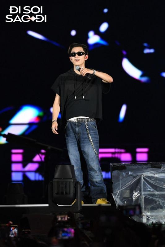 Jay Park cùng "dàn con cưng" LNGSHOT khiến Mỹ Đình “vỡ trận”, Wendy - Kwon Eun Bi đẹp như tiên tử tại K-PULSE HANOI 2026- Ảnh 8. Jay Park cùng "dàn con cưng" LNGSHOT khiến Mỹ Đình “vỡ trận”, Wendy - Kwon Eun Bi đẹp như tiên tử tại K-PULSE HANOI 2026- Ảnh 8.