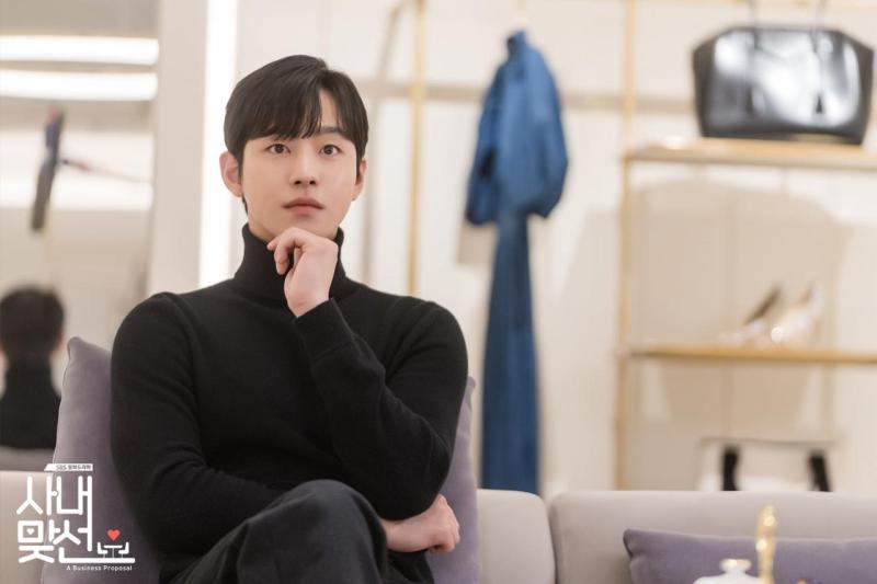10 tổng tài đẹp nhất Hàn Quốc: Hyun Bin bét bảng, hạng 1 khí chất khuất phục vạn vật- Ảnh 5.