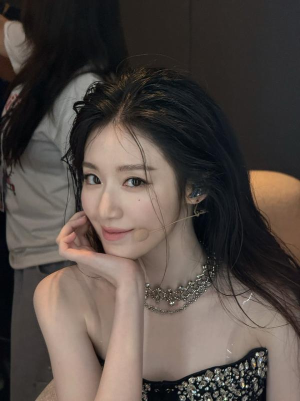 “3 mỹ nhân EQ thấp nhất showbiz”: Công chúa Kpop chưa bị ghét bằng ca sĩ này- Ảnh 12.