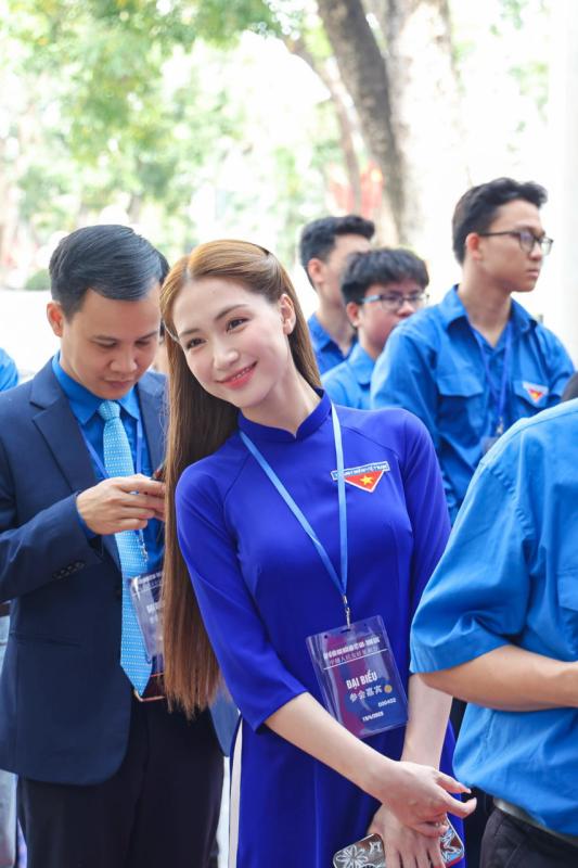 Nữ ca sĩ là đại biểu Đại hội Phụ nữ toàn quốc: Vừa được vinh danh quốc tế, đổi đời sau 1 hit- Ảnh 6.