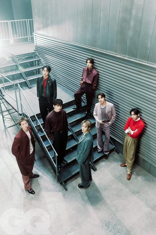 Có gì ở màn comeback của BTS khiến Hàn Quốc khởi động chiến dịch an ninh quốc gia, cả thế giới trông đợi?- Ảnh 10.