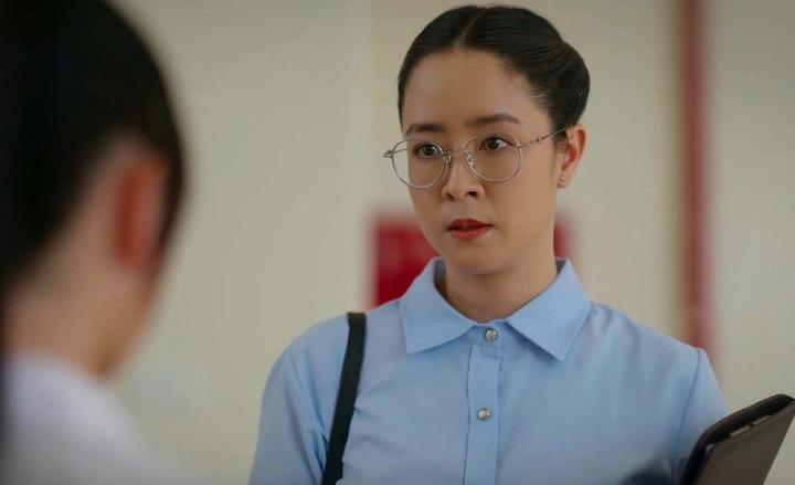 Đời thực gợi cảm của nữ tiến sĩ văn hoá gây bàn tán trên phim giờ vàng VTV- Ảnh 1.