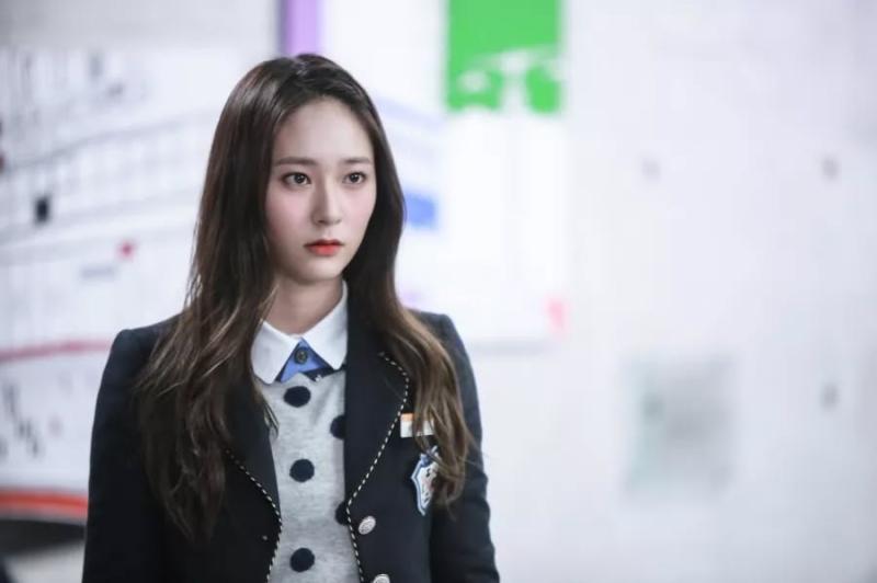 Sự hết thời của công chúa băng lãnh số 1 showbiz: Ra nhạc không ai xem, đi show làm trò khó coi  - Ảnh 11.