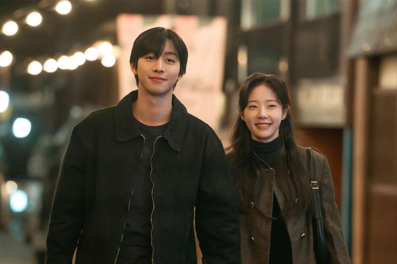 8 phim Hàn được xem nhiều nhất Netflix 2026: Phim của Jisoo (BLACKPINK) xếp thứ 7, hạng 1 gây bão toàn cầu- Ảnh 4. 8 phim Hàn được xem nhiều nhất Netflix 2026: Phim của Jisoo (BLACKPINK) xếp thứ 7, hạng 1 gây bão toàn cầu- Ảnh 4.