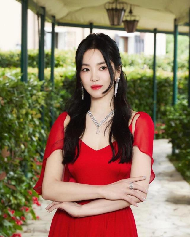 Song Hye Kyo tiến thêm bước nữa, thông báo tin vui- Ảnh 3.
