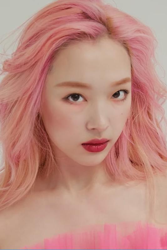 4 trụ cột nhan sắc showbiz: Sang chảnh cỡ Jennie vẫn chịu thua "nhan sắc ngàn năm có một"- Ảnh 13.