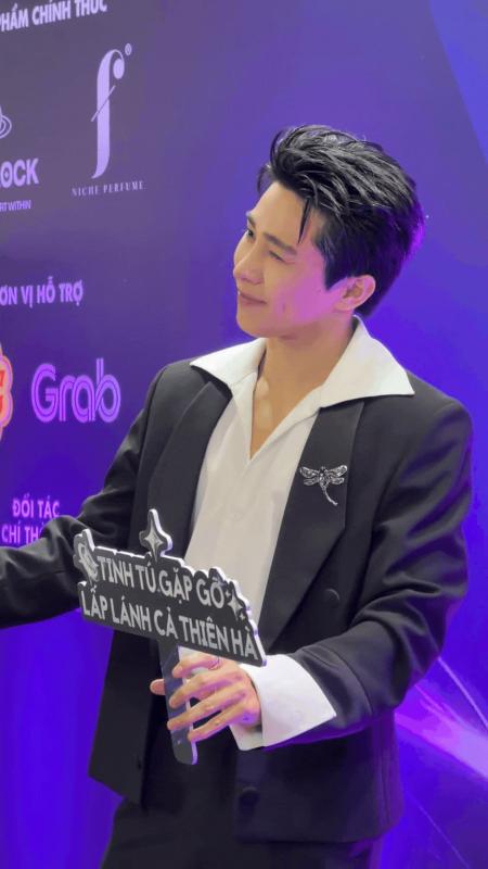 2 triệu bài đăng cảm thán sắc đẹp của nam thần Việt, ra nhạc cảm động ai cũng nhận làm chồng- Ảnh 1.