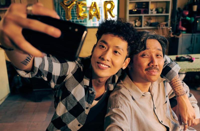 Sao Vbiz nghèo đến mức phải bán vé số lọt "mắt xanh" Trấn Thành - Hari Won, đổi đời trở thành nam thần điện ảnh 1.500 tỷ- Ảnh 3.