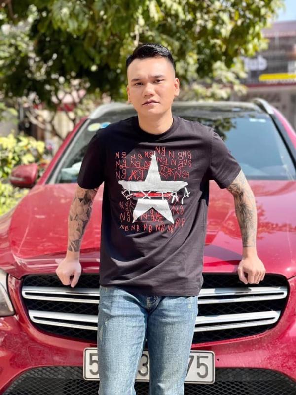 Sao nam Vbiz bươn chải làm nhân viên bán xăng dầu để nuôi em trai: Nay thành trùm BĐS, sống viên mãn bên vợ DJ nóng bỏng- Ảnh 4.