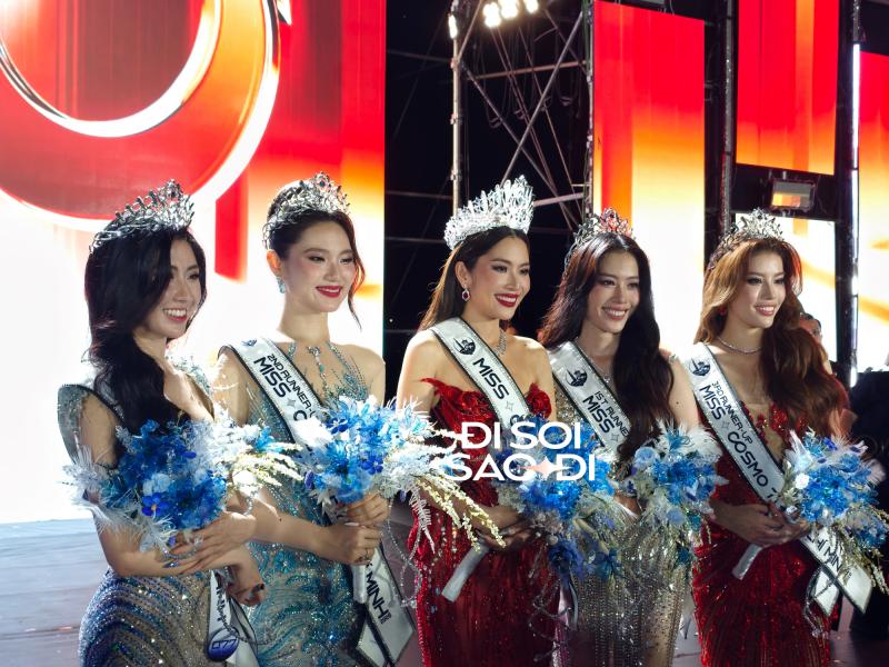 Sân khấu Miss Cosmo TP. HCM bốc cháy khi Nam Anh đăng quang- Ảnh 4. Sân khấu Miss Cosmo TP. HCM bốc cháy khi Nam Anh đăng quang- Ảnh 4.