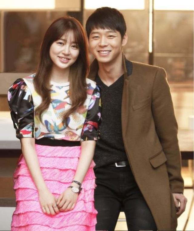 Sáng tỏ tin Yoon Eun Hye hẹn hò nam thần nghiện ngập tù tội Park Yoochun- Ảnh 2.